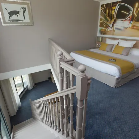 Hotel Le Paddock Magny-Cours Buitenkant foto